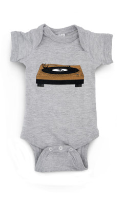 Estilo Clothing™  Gender Neutral Turntable Onesie, Heather Gray