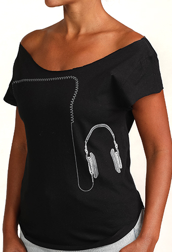 Estilo Clothing™ Jacked on Fresh Headphones Cut Boat Neck T-shirt, Black