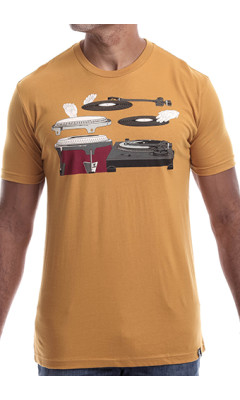 Estilo Clothing™ Cutting & Slapping Conga Turntable T-shirt, Atique Gold