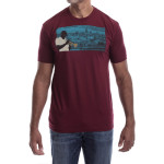 Estilo Clothing™ Havana Blues, Trumpet Player Havana, Cuba Skyline T-shirt, Maroon